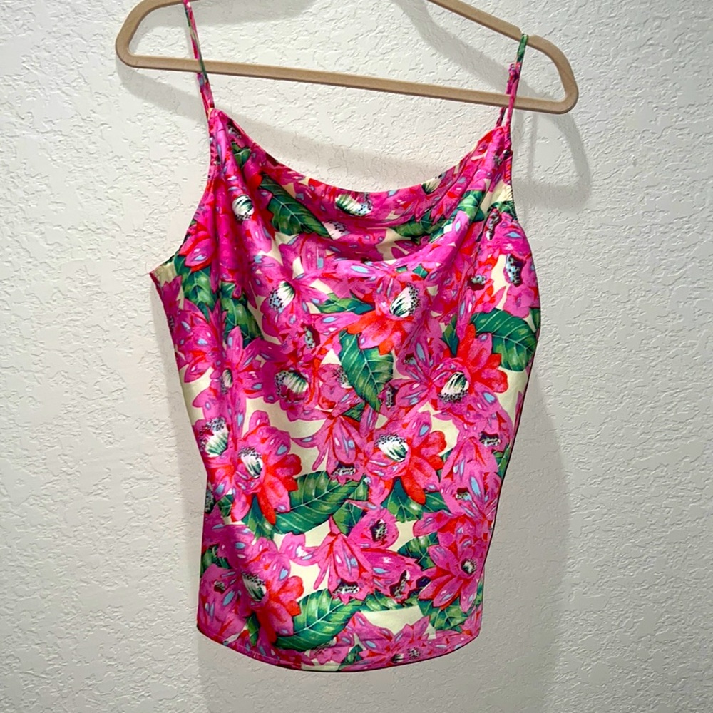 EUC WAYF Size L Vibrant Tropical and sleeveless blouse.